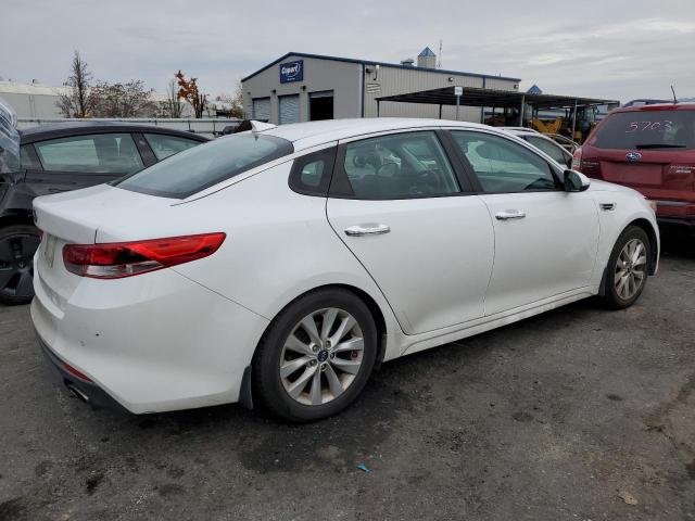 Photo 2 VIN: 5XXGT4L38JG263789 - KIA OPTIMA 