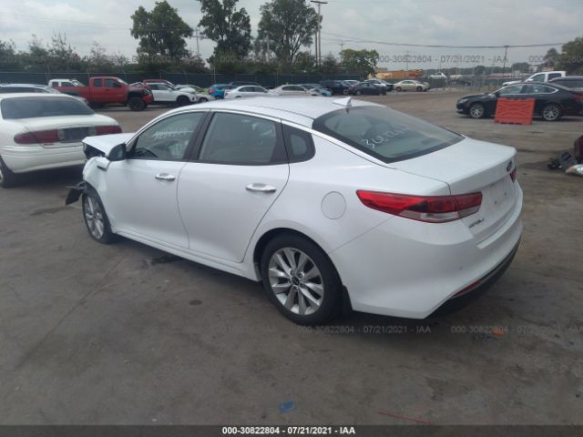 Photo 2 VIN: 5XXGT4L38JG265526 - KIA OPTIMA 