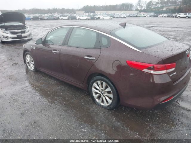 Photo 2 VIN: 5XXGT4L38JG271522 - KIA OPTIMA 