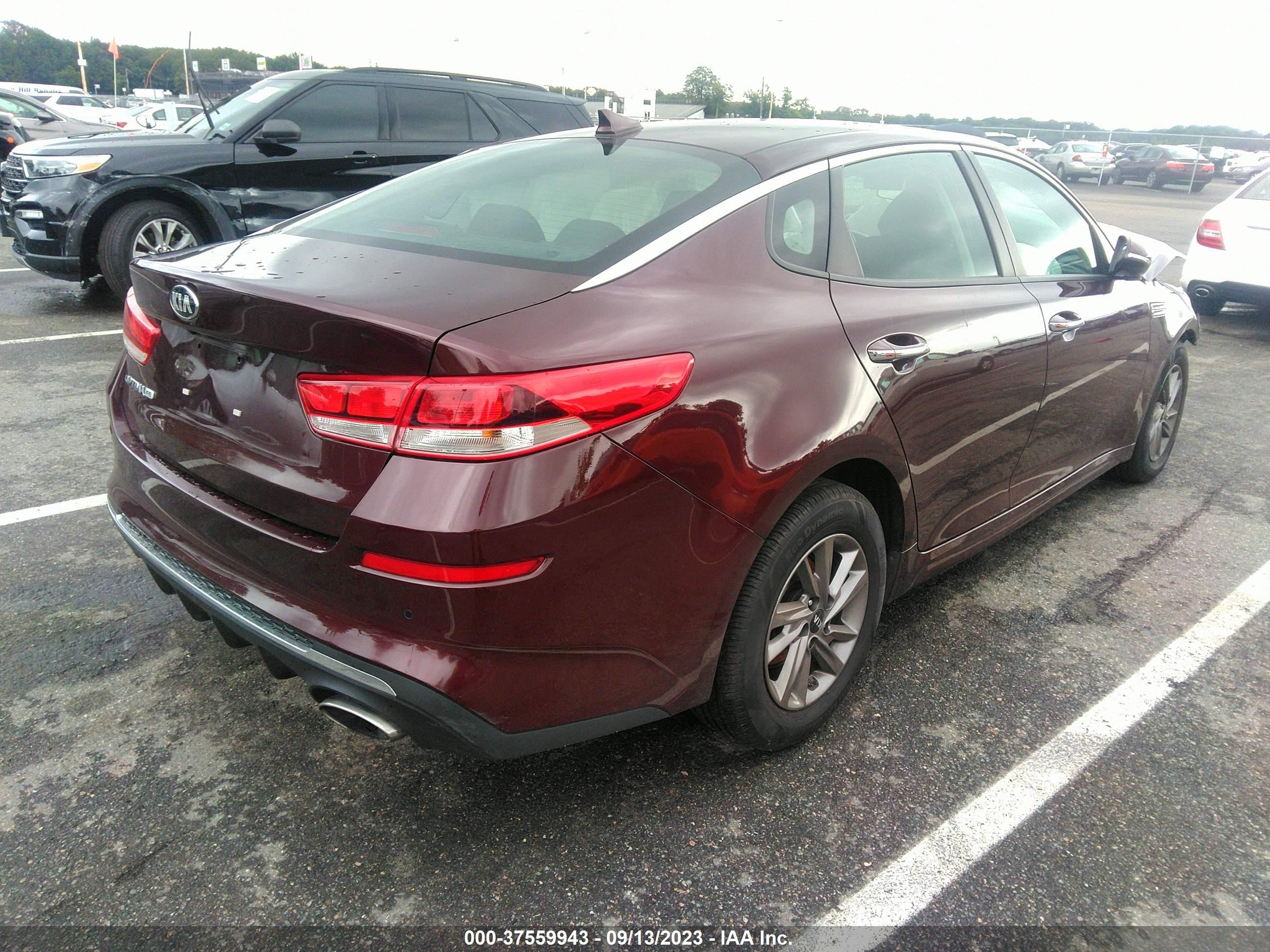 Photo 3 VIN: 5XXGT4L38LG411894 - KIA OPTIMA 