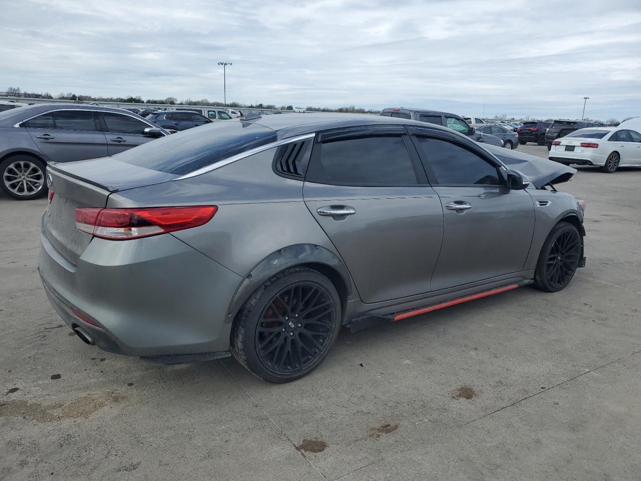 Photo 2 VIN: 5XXGT4L39GG111917 - KIA OPTIMA 