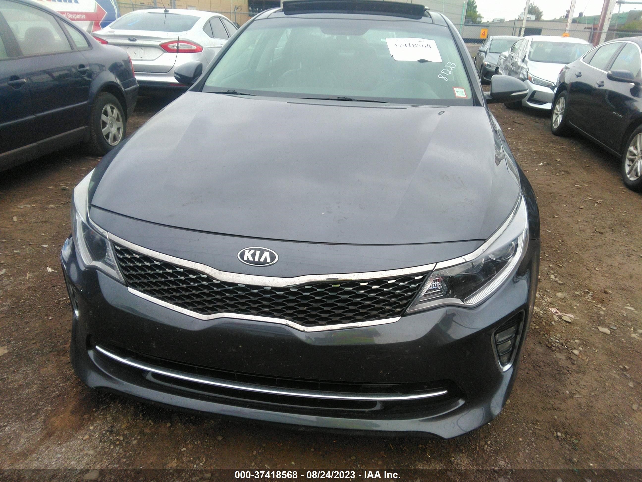 Photo 11 VIN: 5XXGT4L39JG240943 - KIA OPTIMA 