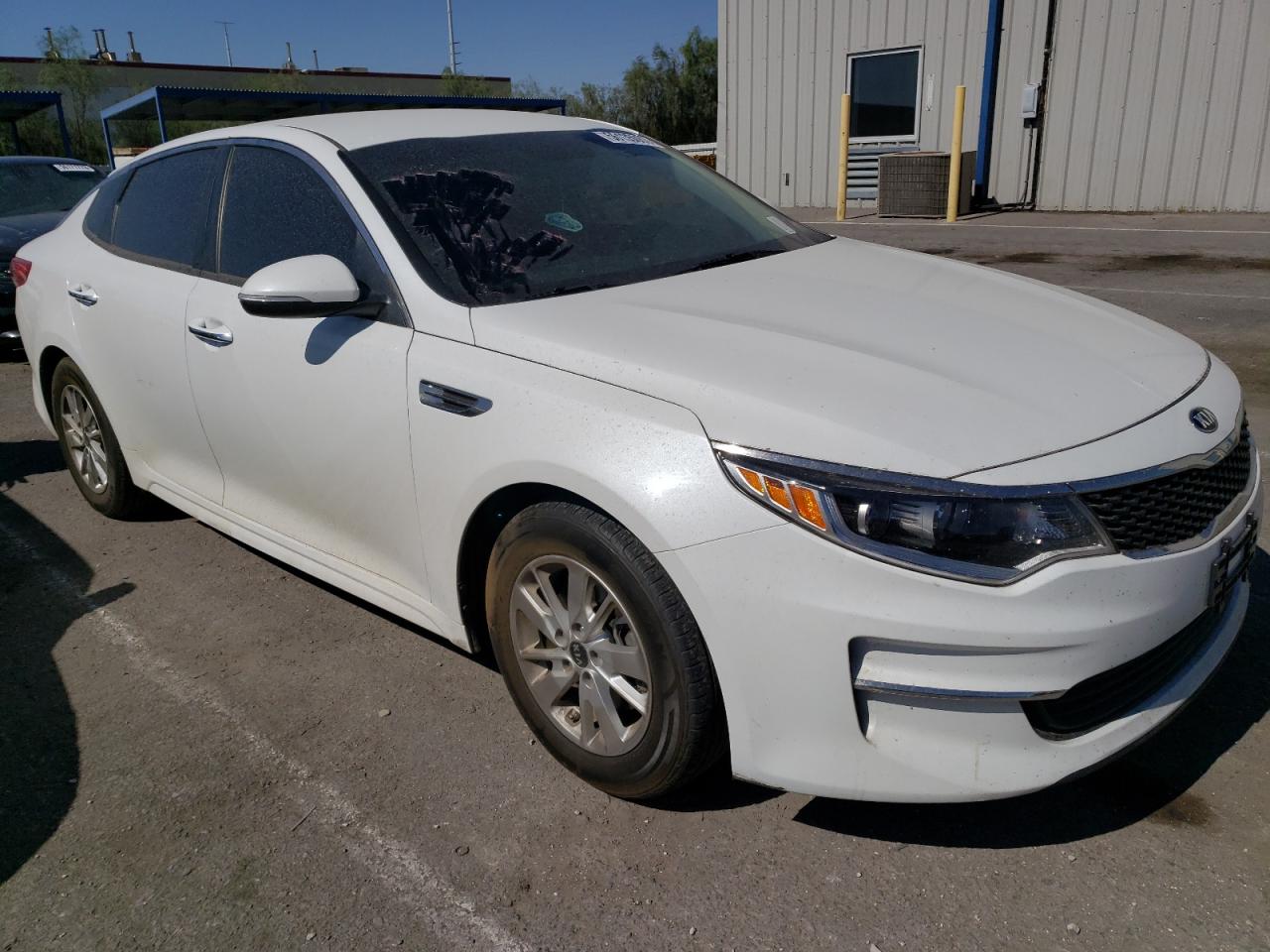 Photo 3 VIN: 5XXGT4L39JG245348 - KIA OPTIMA 