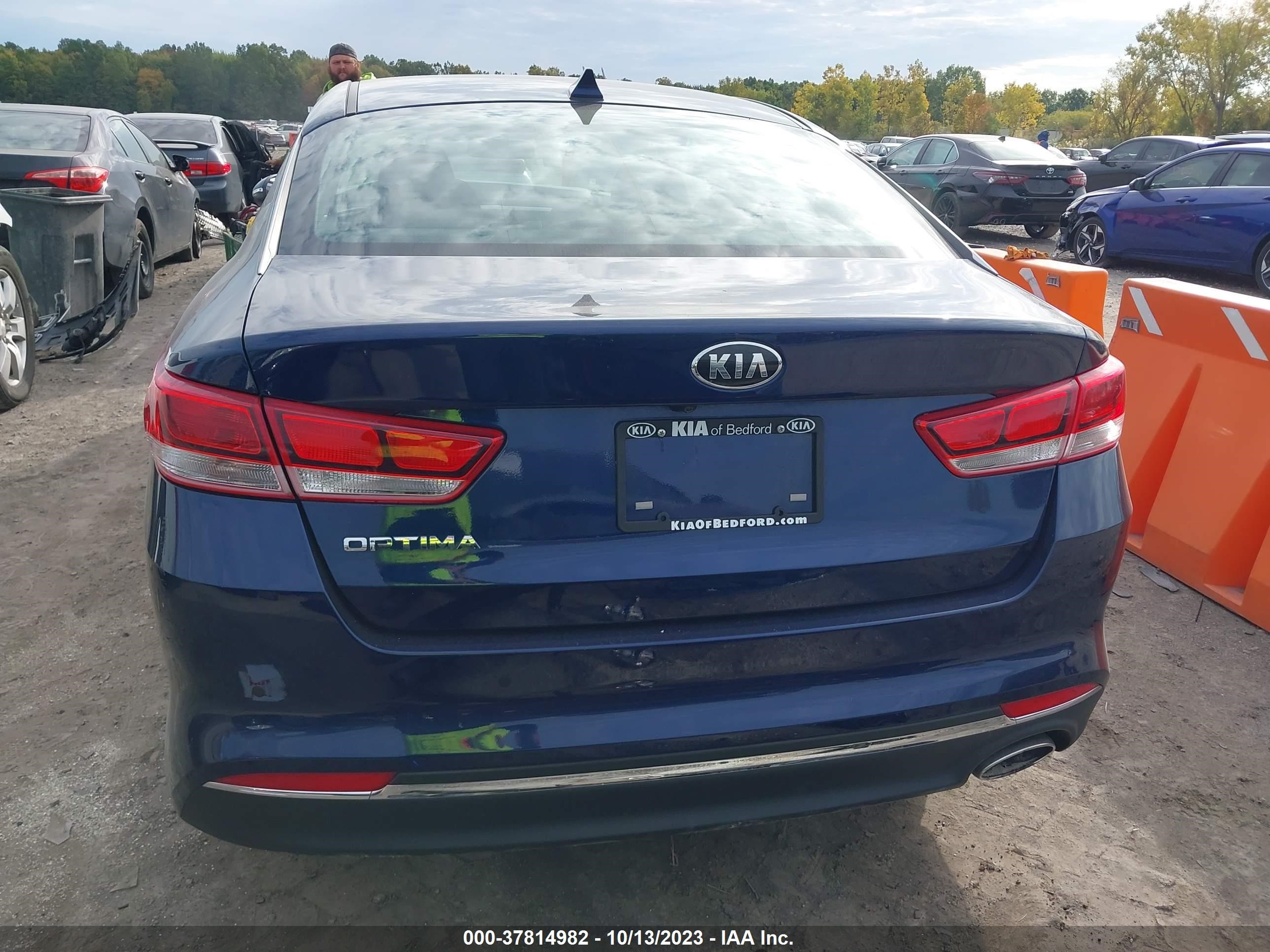 Photo 16 VIN: 5XXGT4L39JG254342 - KIA OPTIMA 