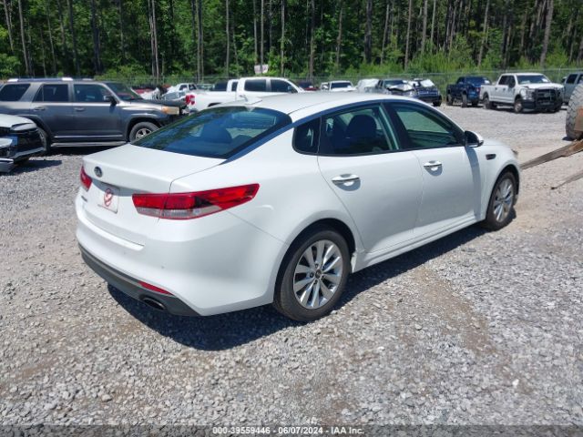 Photo 3 VIN: 5XXGT4L39JG256186 - KIA OPTIMA 