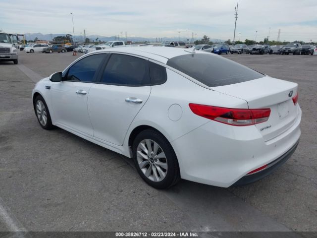 Photo 2 VIN: 5XXGT4L39JG265373 - KIA OPTIMA 