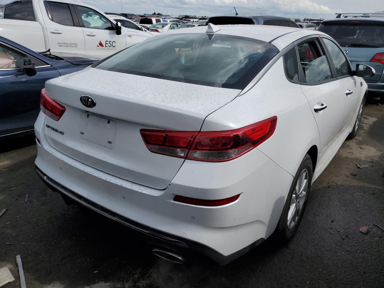 Photo 2 VIN: 5XXGT4L39KG275290 - KIA OPTIMA 