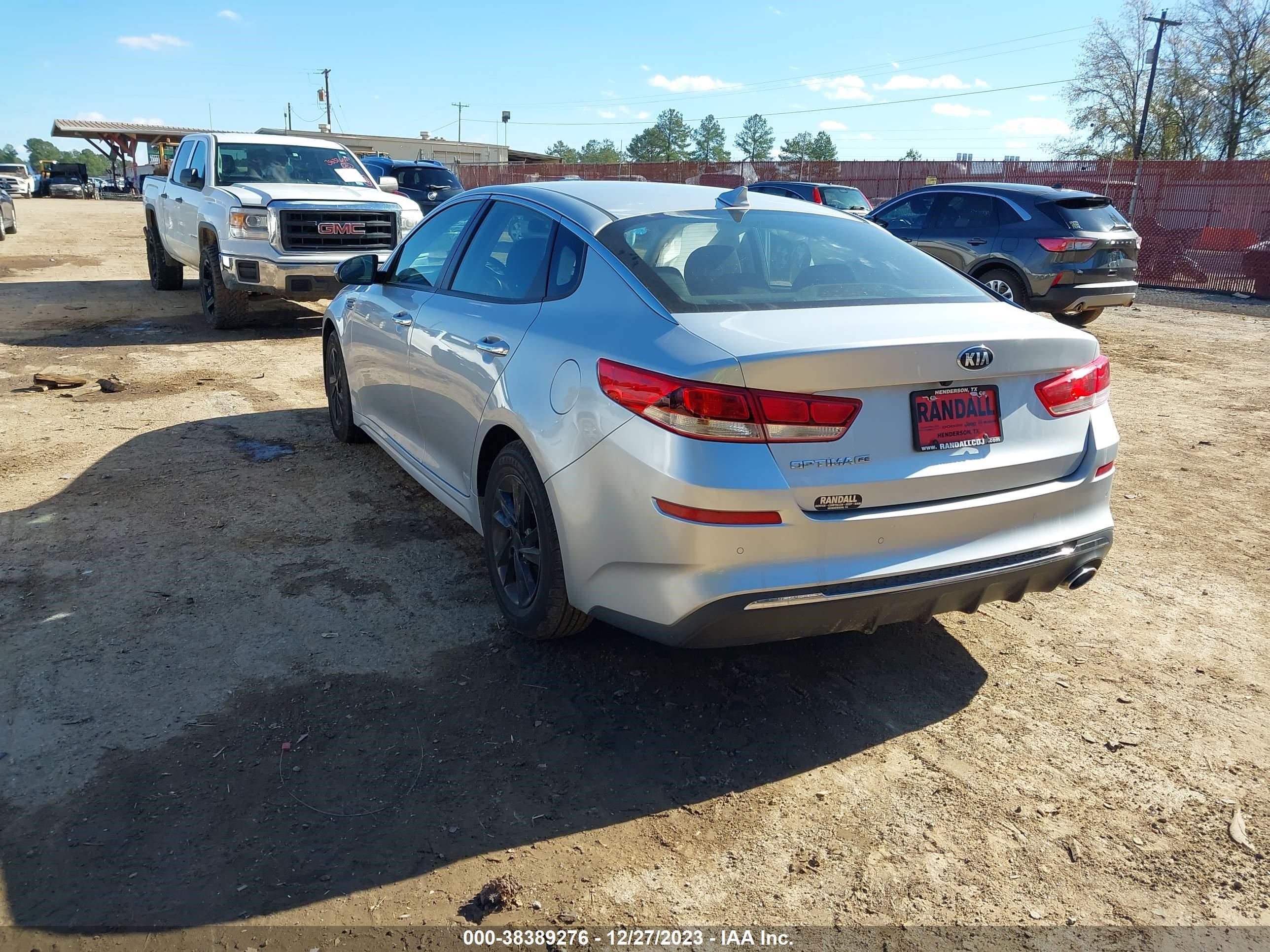 Photo 2 VIN: 5XXGT4L39LG388528 - KIA OPTIMA 