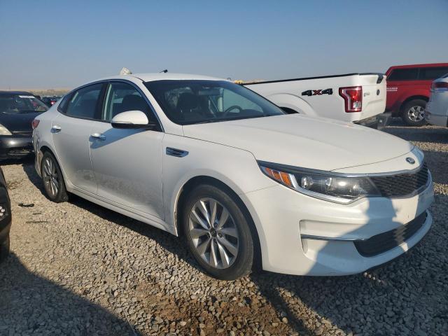 Photo 3 VIN: 5XXGT4L3XGG003791 - KIA OPTIMA LX 