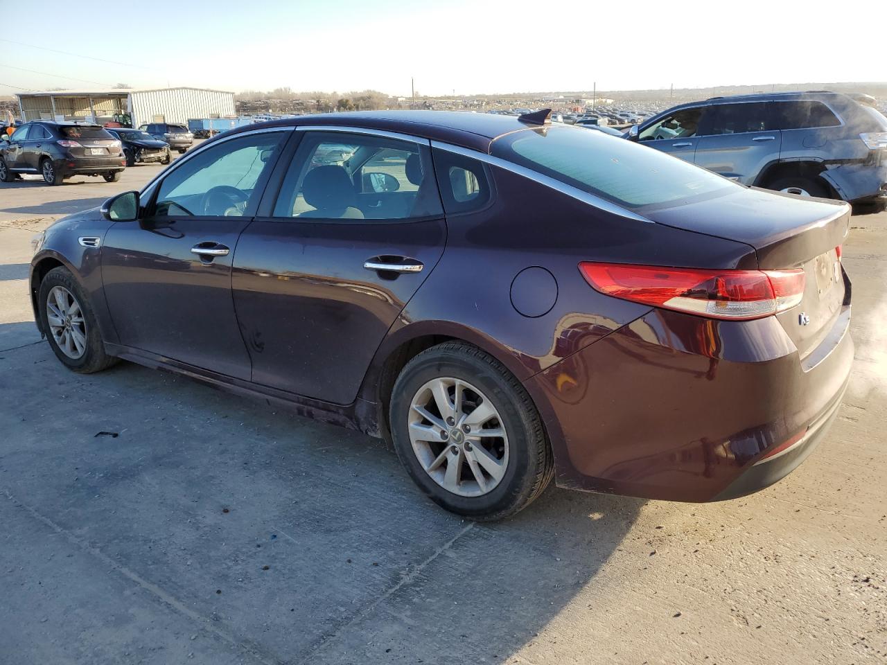 Photo 1 VIN: 5XXGT4L3XGG101669 - KIA OPTIMA 