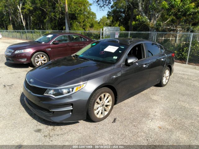 Photo 1 VIN: 5XXGT4L3XHG141140 - KIA OPTIMA 