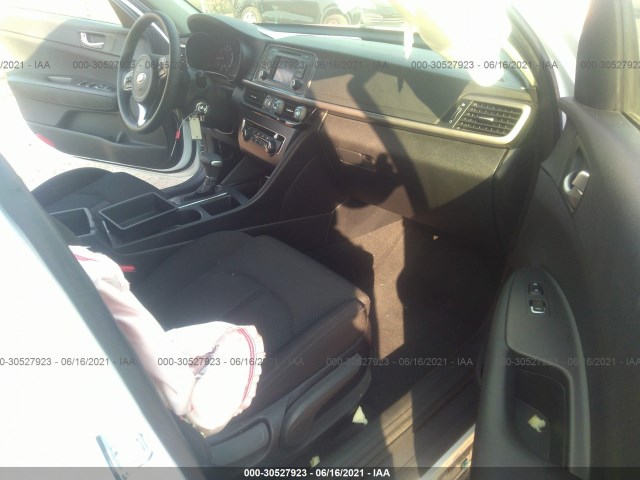 Photo 4 VIN: 5XXGT4L3XHG145768 - KIA OPTIMA 