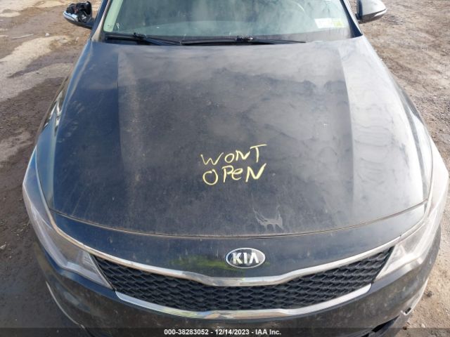 Photo 9 VIN: 5XXGT4L3XHG153823 - KIA OPTIMA 