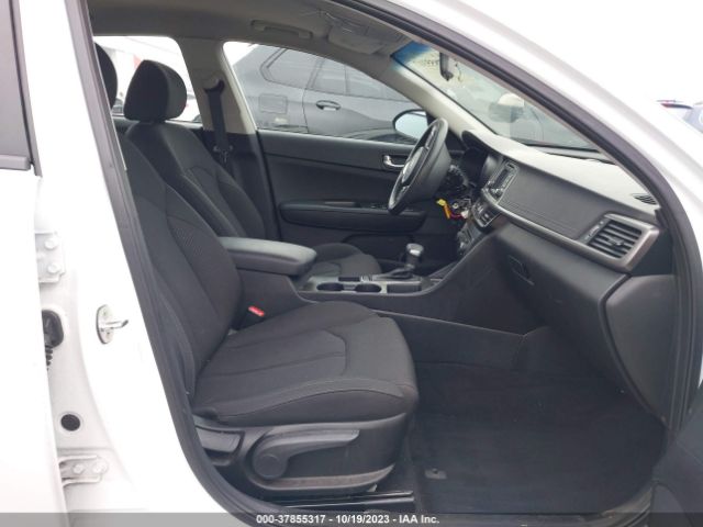 Photo 4 VIN: 5XXGT4L3XHG161842 - KIA OPTIMA 