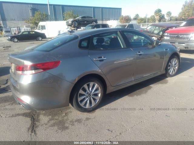 Photo 3 VIN: 5XXGT4L3XHG170606 - KIA OPTIMA 