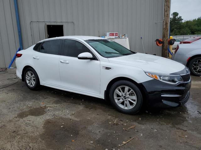 Photo 3 VIN: 5XXGT4L3XHG172002 - KIA OPTIMA LX 