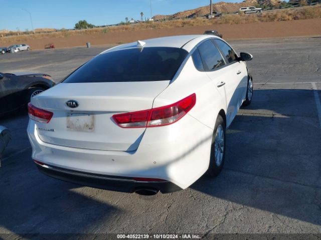 Photo 3 VIN: 5XXGT4L3XJG184219 - KIA OPTIMA 