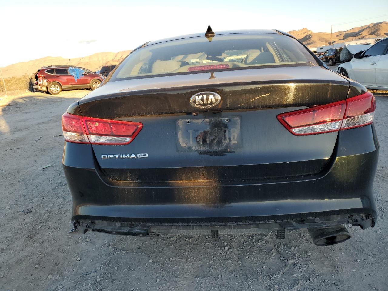 Photo 5 VIN: 5XXGT4L3XJG189145 - KIA OPTIMA 