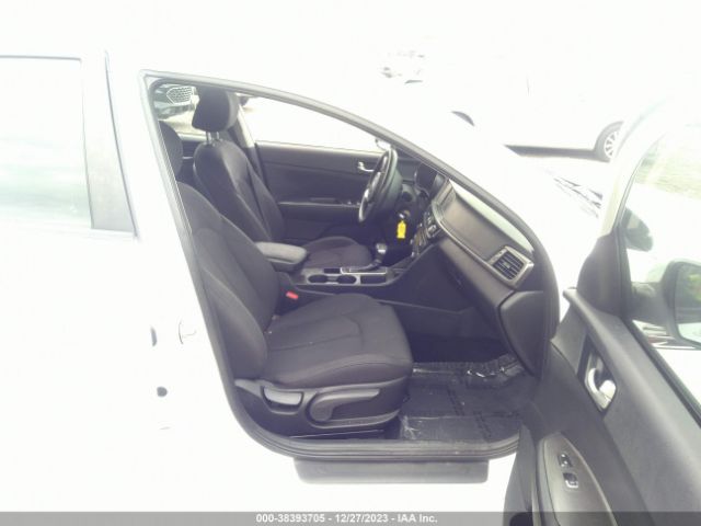 Photo 4 VIN: 5XXGT4L3XJG222581 - KIA OPTIMA 