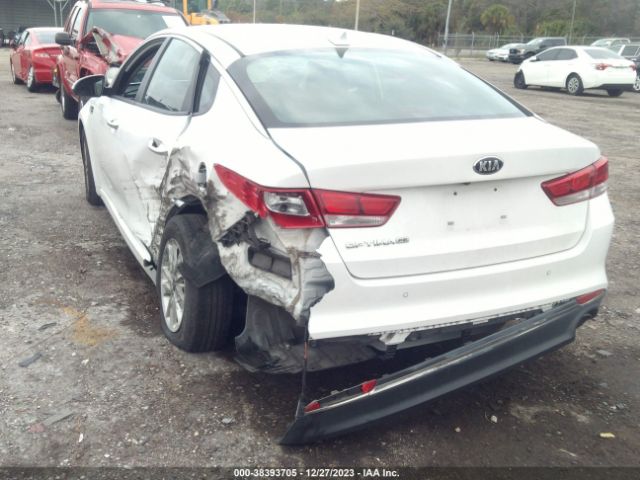 Photo 5 VIN: 5XXGT4L3XJG222581 - KIA OPTIMA 