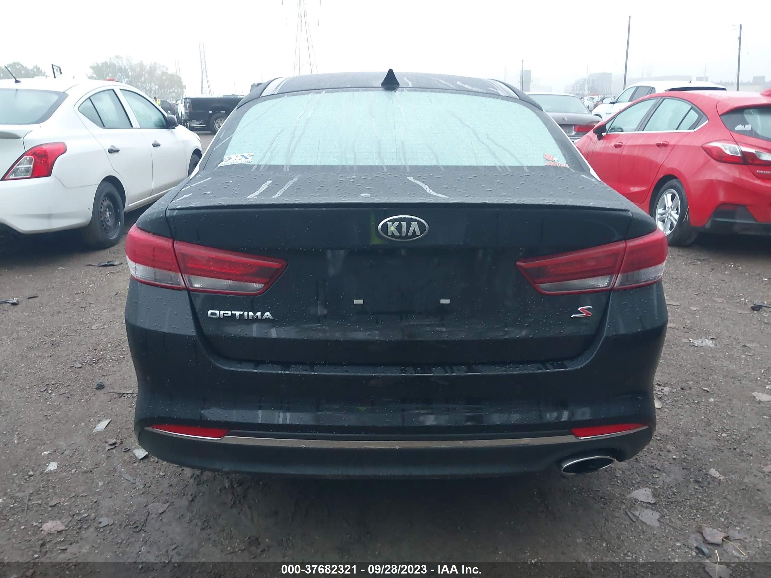 Photo 16 VIN: 5XXGT4L3XJG237887 - KIA OPTIMA 