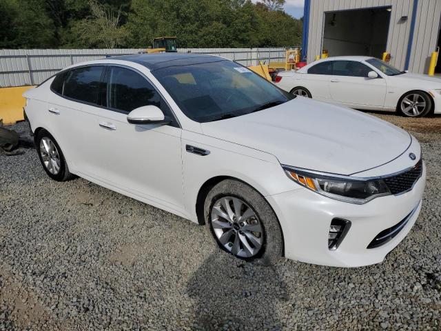 Photo 3 VIN: 5XXGT4L3XJG240689 - KIA OPTIMA 