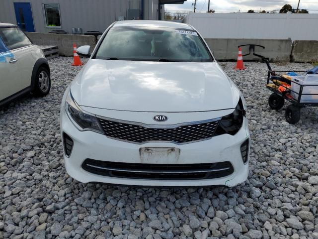 Photo 4 VIN: 5XXGT4L3XJG251711 - KIA OPTIMA 