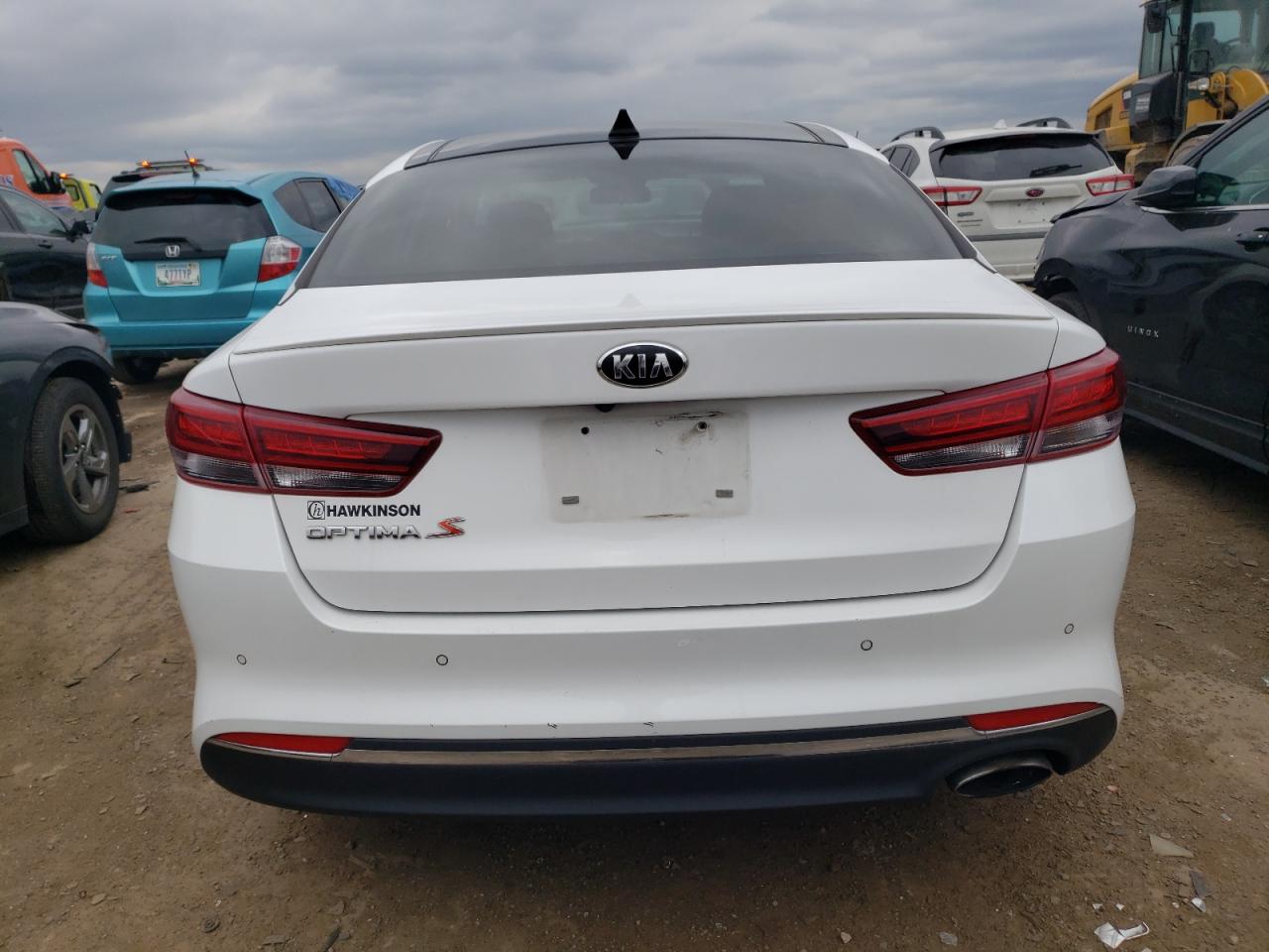 Photo 5 VIN: 5XXGT4L3XJG253880 - KIA OPTIMA 