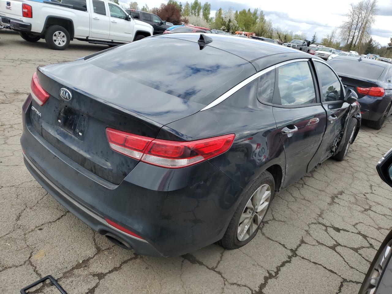 Photo 2 VIN: 5XXGT4L3XJG254821 - KIA OPTIMA 