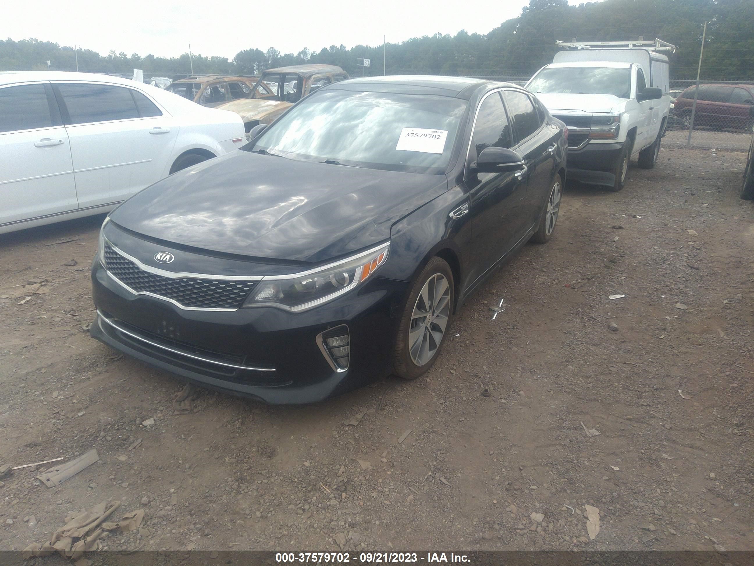 Photo 1 VIN: 5XXGT4L3XJG257864 - KIA OPTIMA 