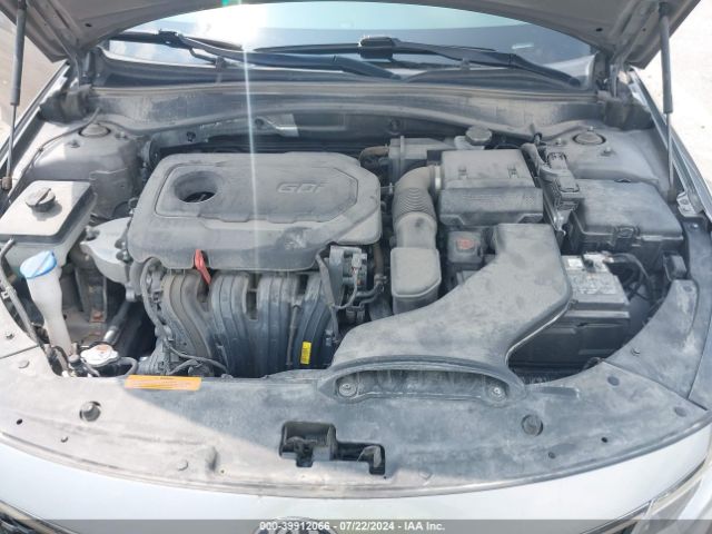 Photo 9 VIN: 5XXGT4L3XJG262871 - KIA OPTIMA 