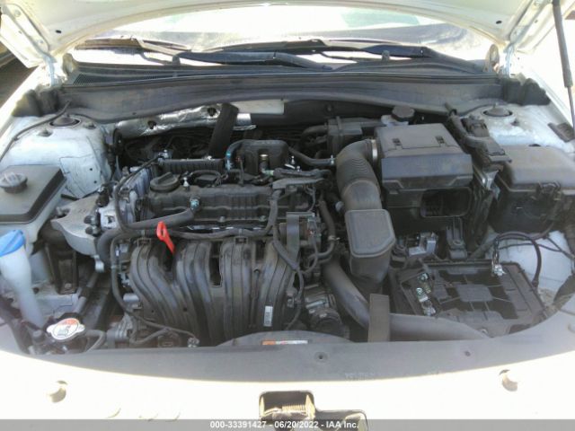 Photo 9 VIN: 5XXGT4L3XJG269691 - KIA OPTIMA 