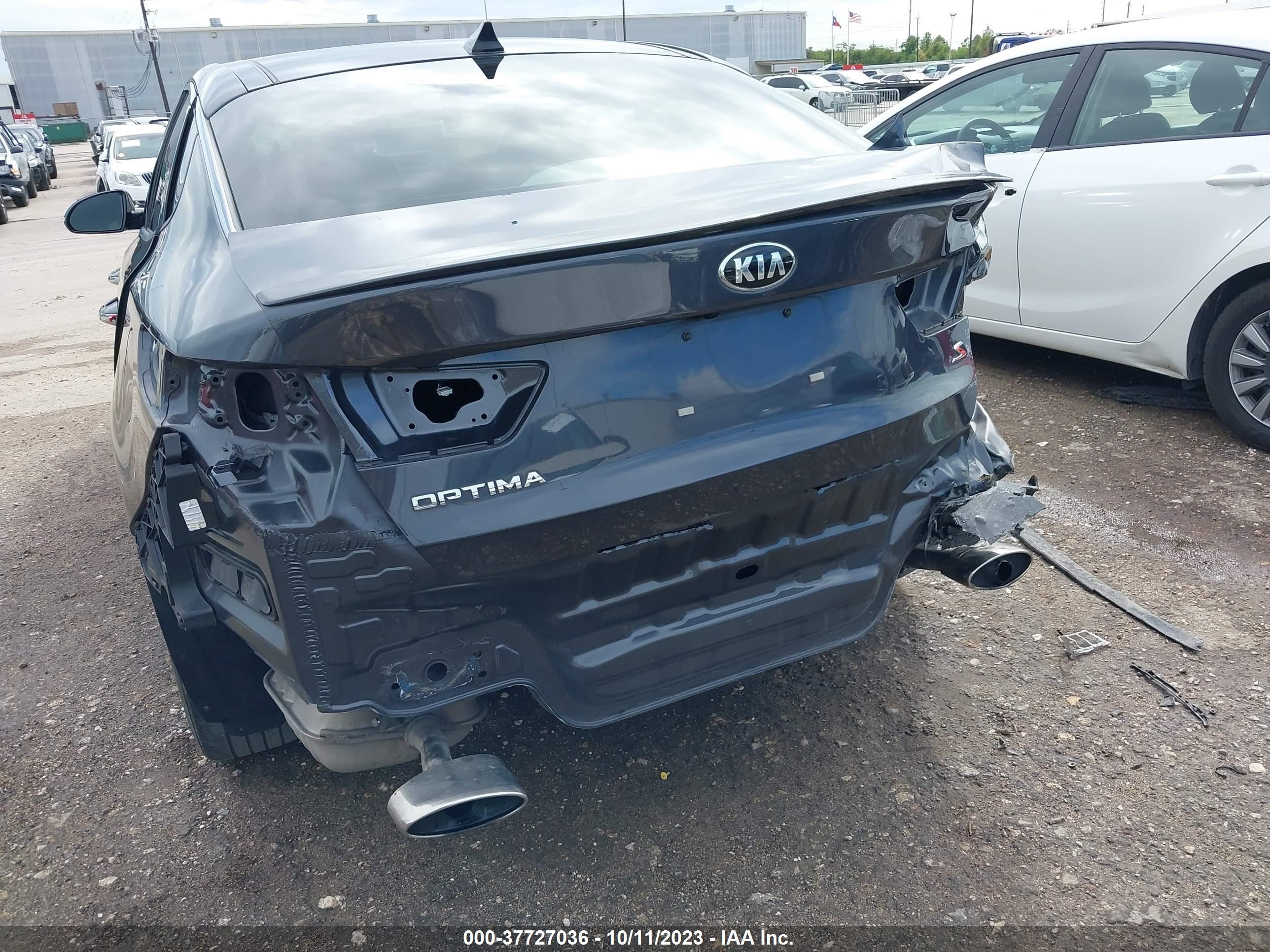 Photo 5 VIN: 5XXGT4L3XKG304411 - KIA OPTIMA 