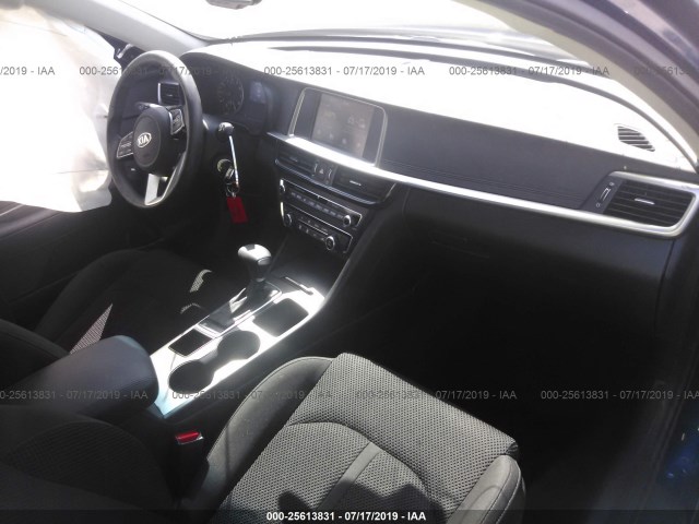 Photo 4 VIN: 5XXGT4L3XKG308345 - KIA OPTIMA 