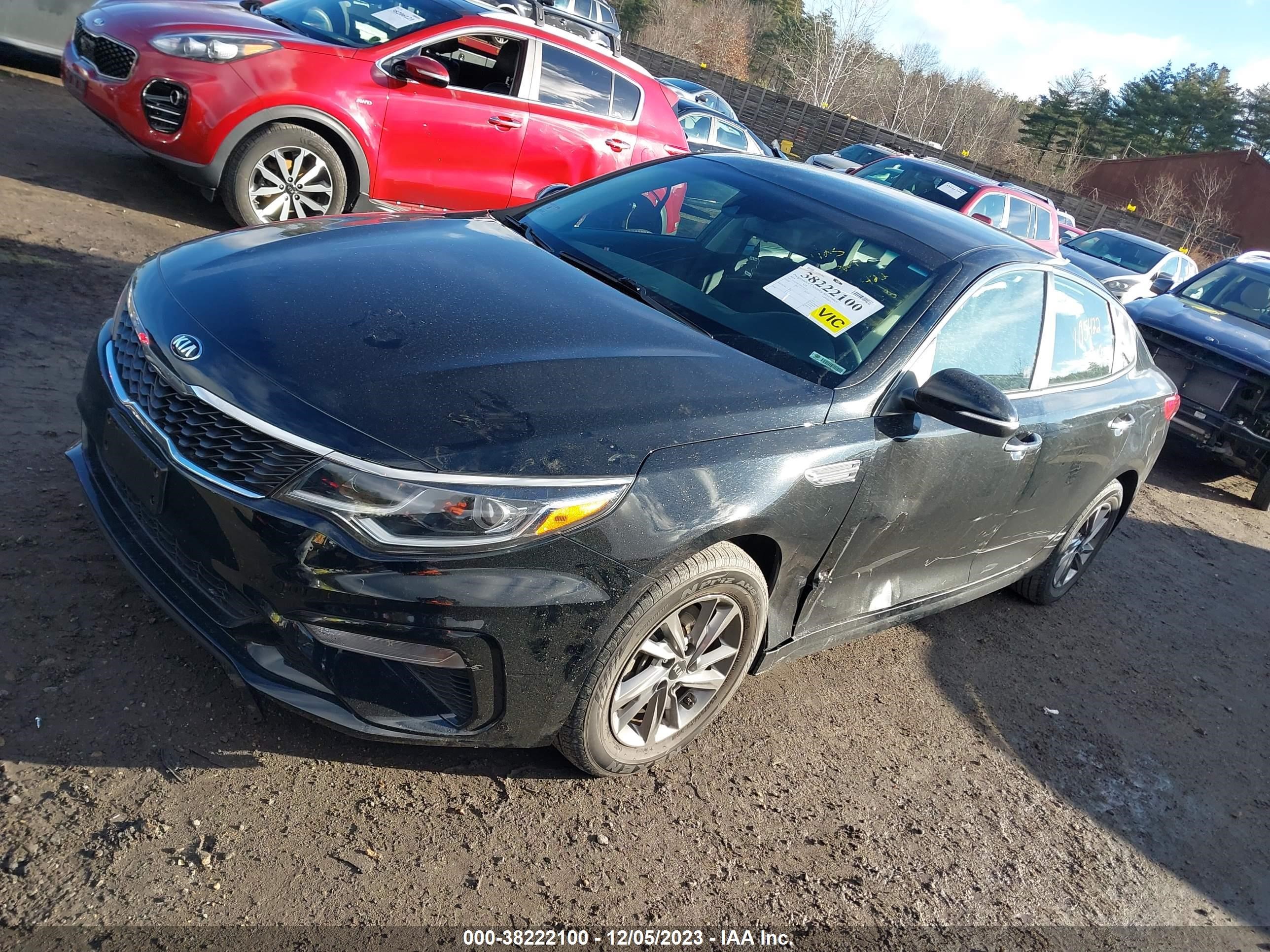 Photo 1 VIN: 5XXGT4L3XKG311231 - KIA OPTIMA 