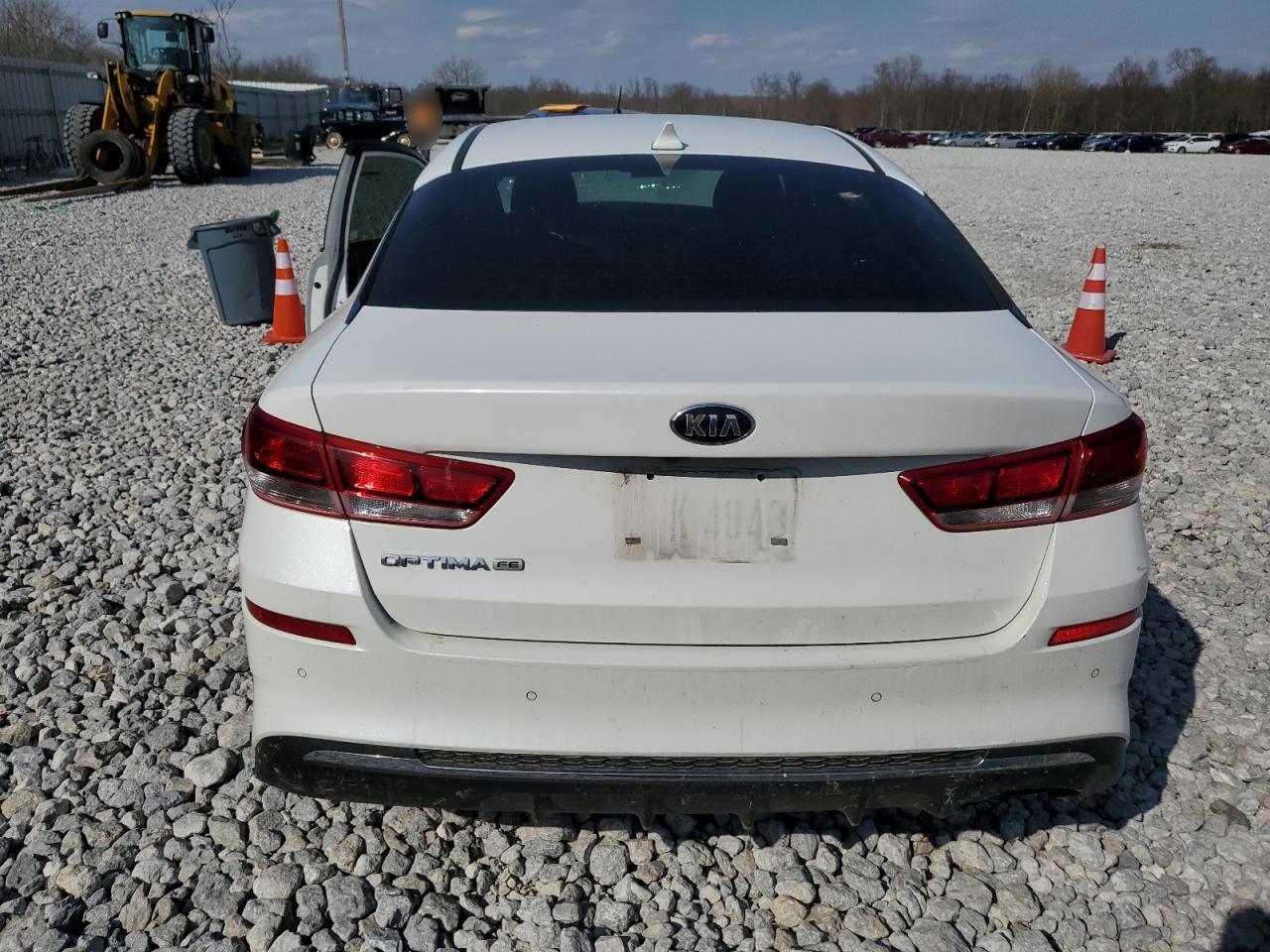 Photo 5 VIN: 5XXGT4L3XKG315991 - KIA OPTIMA 