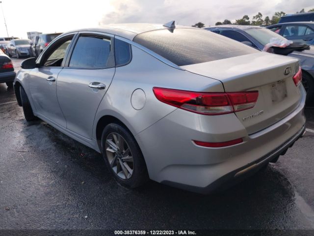 Photo 2 VIN: 5XXGT4L3XKG330863 - KIA OPTIMA 