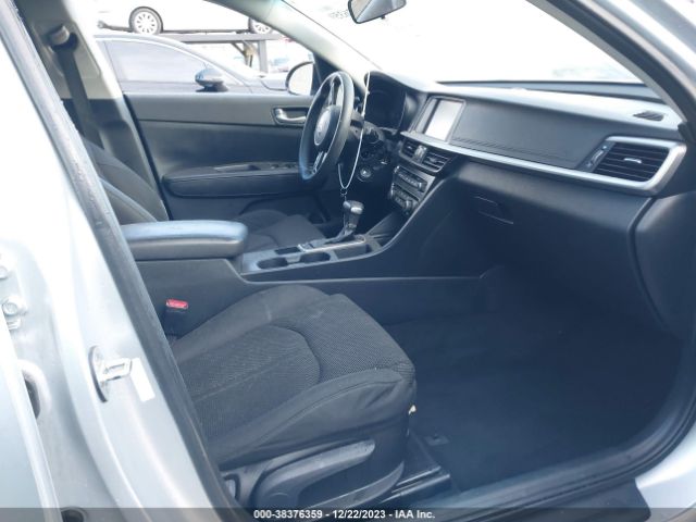 Photo 4 VIN: 5XXGT4L3XKG330863 - KIA OPTIMA 