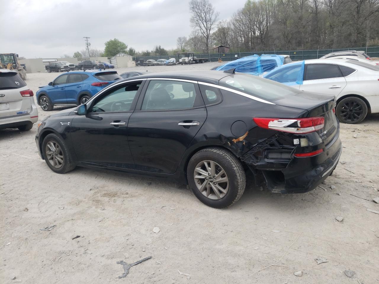 Photo 1 VIN: 5XXGT4L3XKG333357 - KIA OPTIMA 