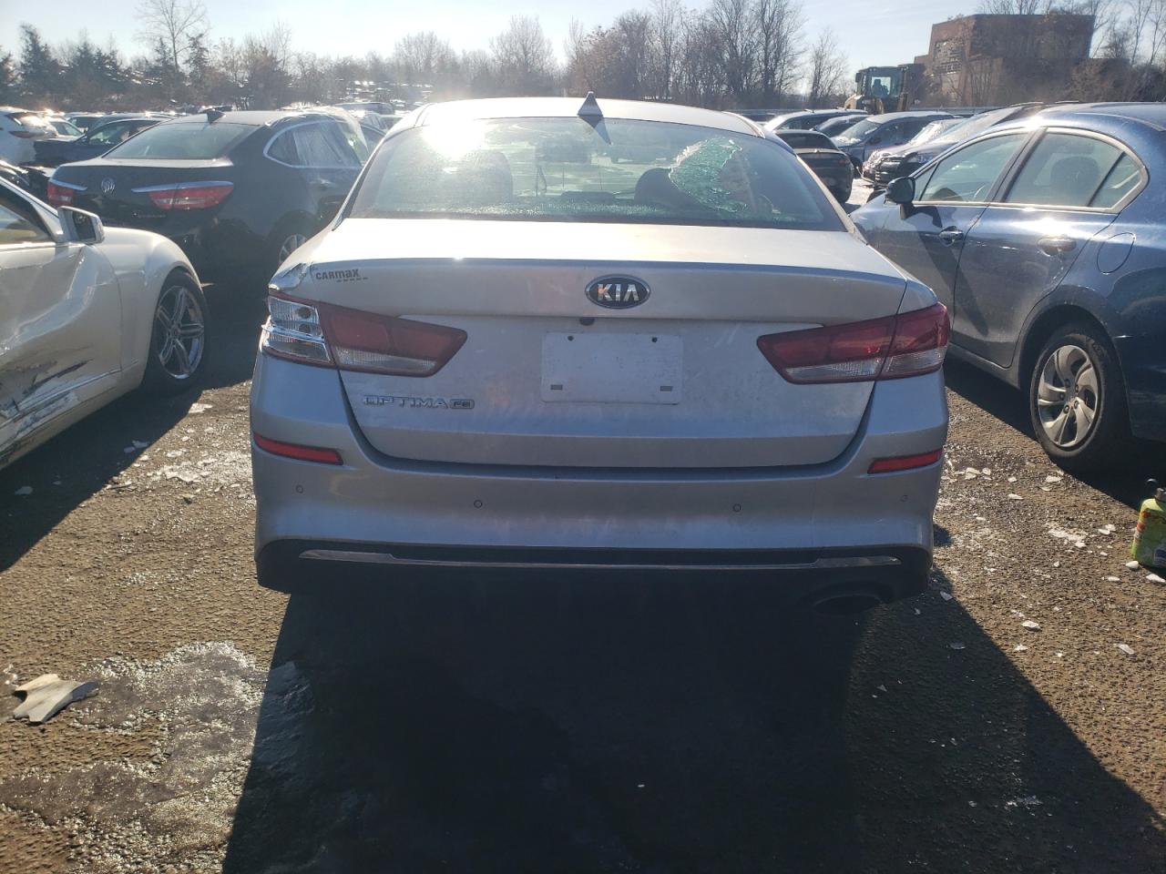 Photo 5 VIN: 5XXGT4L3XKG336033 - KIA OPTIMA 