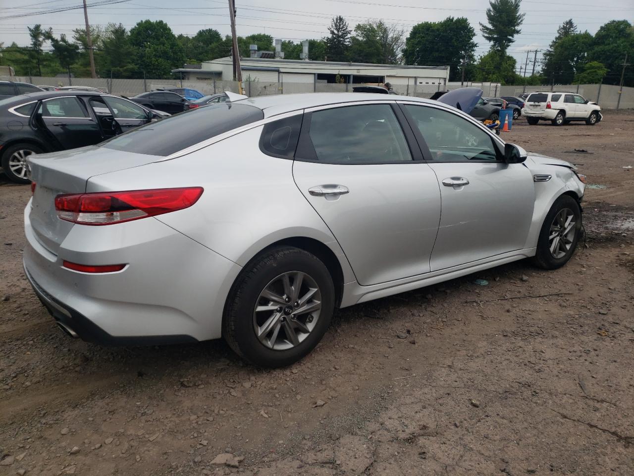 Photo 2 VIN: 5XXGT4L3XKG351230 - KIA OPTIMA 