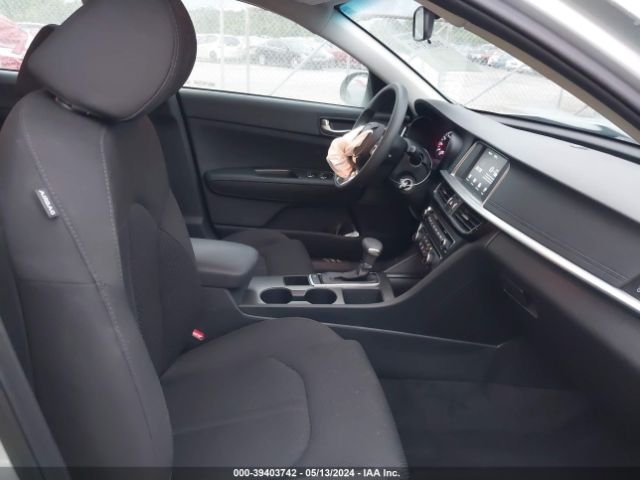 Photo 4 VIN: 5XXGT4L3XKG355553 - KIA OPTIMA 