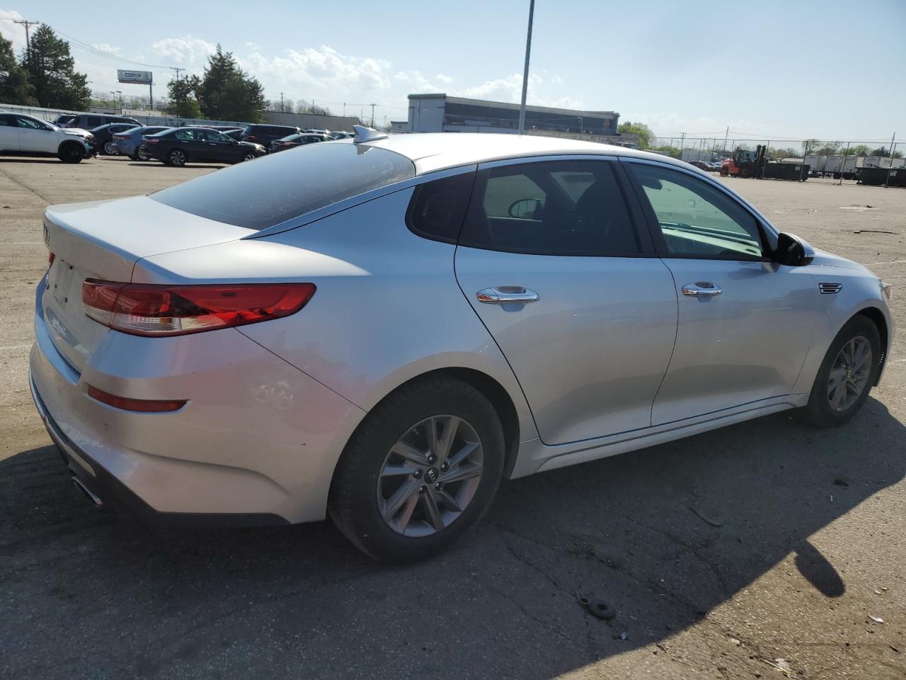 Photo 2 VIN: 5XXGT4L3XLG391177 - KIA OPTIMA 