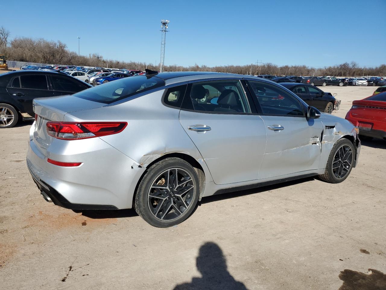 Photo 2 VIN: 5XXGT4L3XLG434755 - KIA OPTIMA 