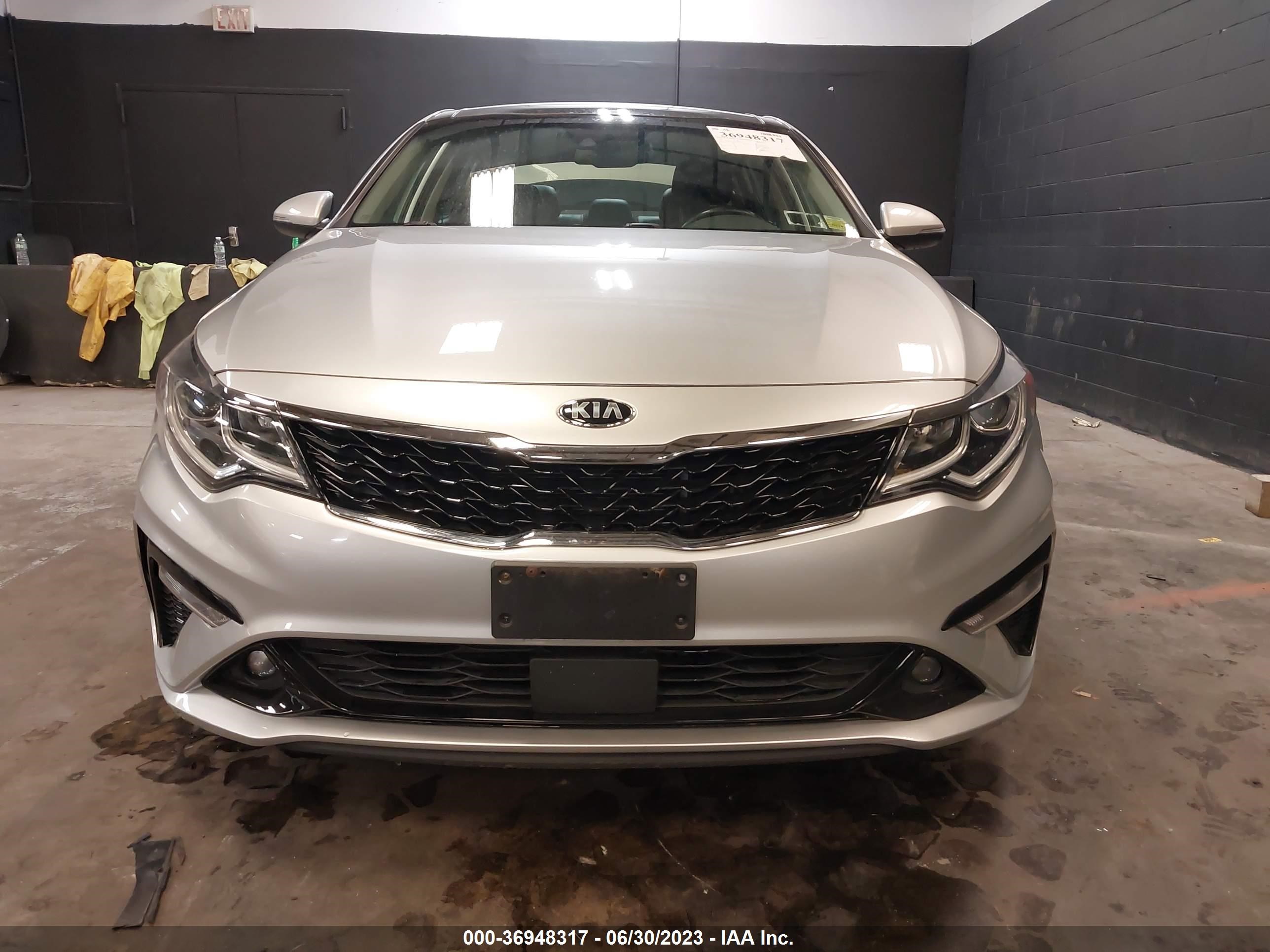 Photo 11 VIN: 5XXGU4L17KG304376 - KIA OPTIMA 