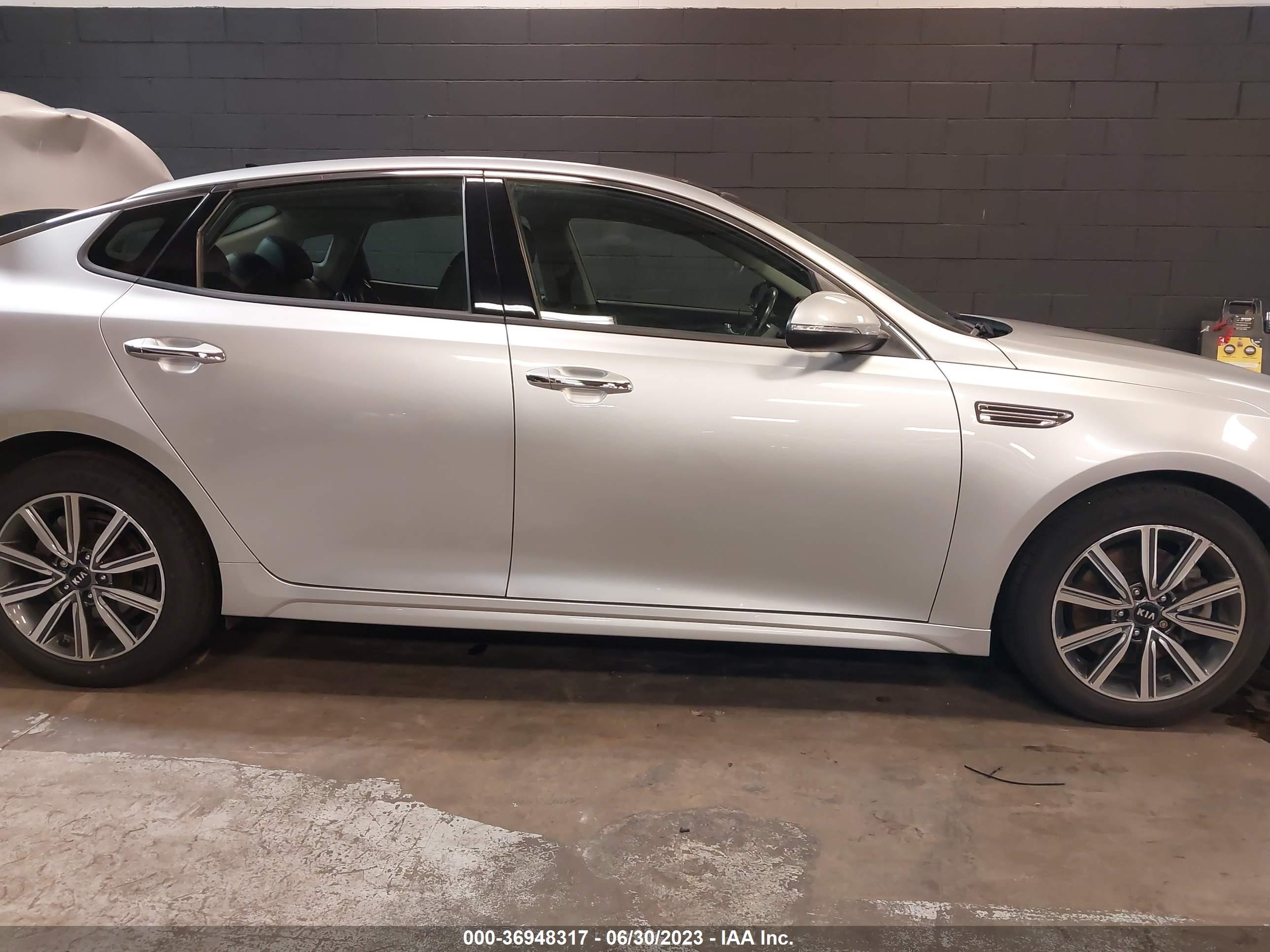 Photo 12 VIN: 5XXGU4L17KG304376 - KIA OPTIMA 