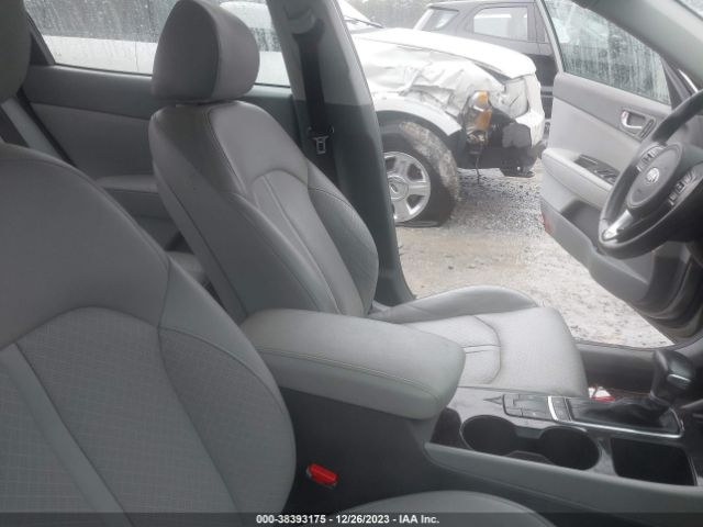 Photo 4 VIN: 5XXGU4L30GG018278 - KIA OPTIMA 