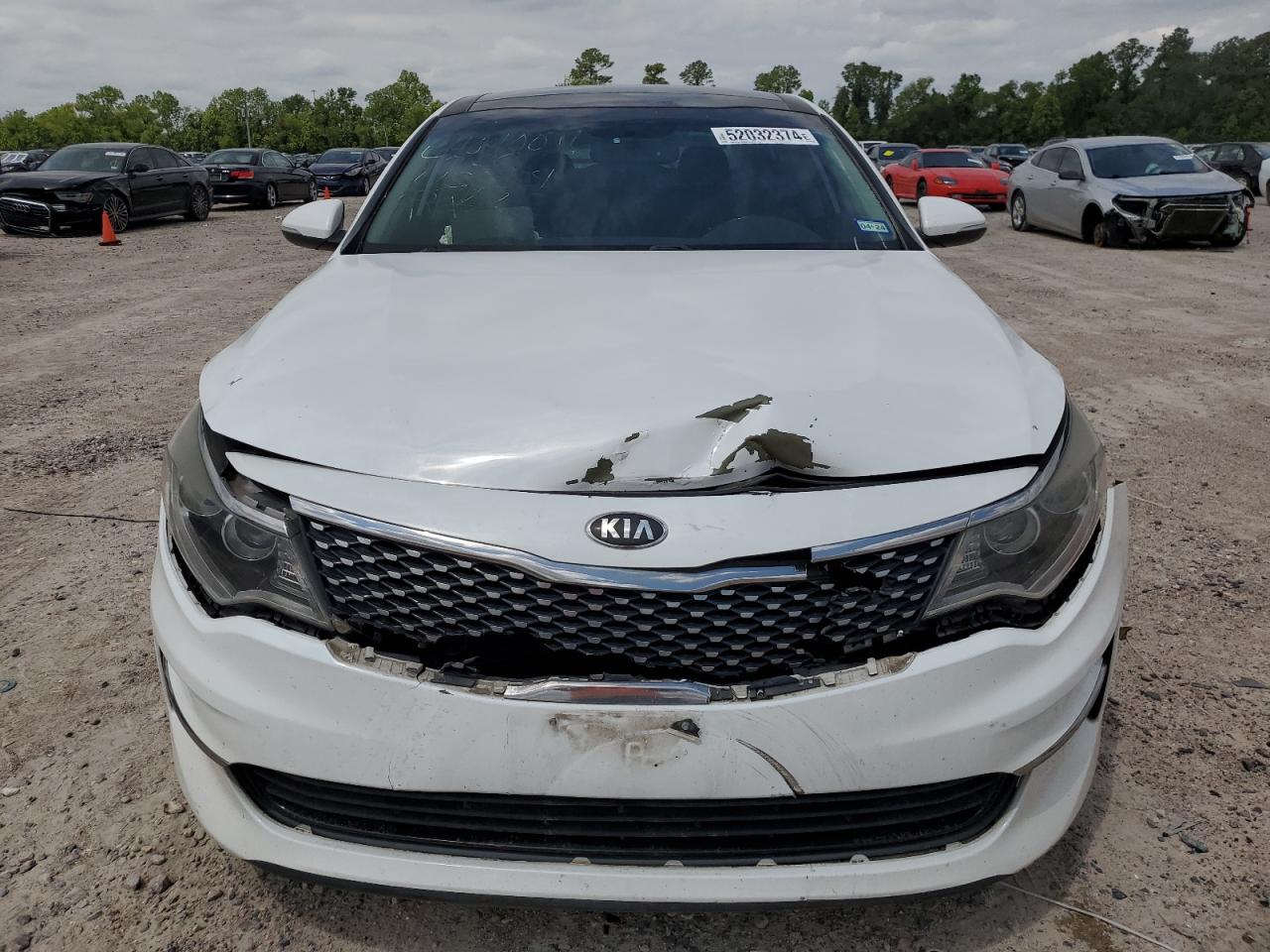 Photo 4 VIN: 5XXGU4L30GG099153 - KIA OPTIMA 