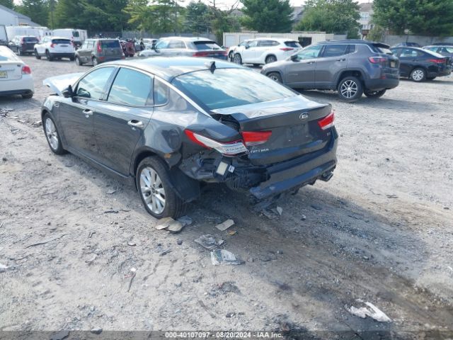 Photo 2 VIN: 5XXGU4L30HG159868 - KIA OPTIMA 