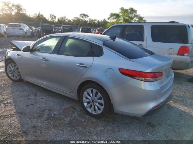 Photo 2 VIN: 5XXGU4L30JG179866 - KIA OPTIMA 